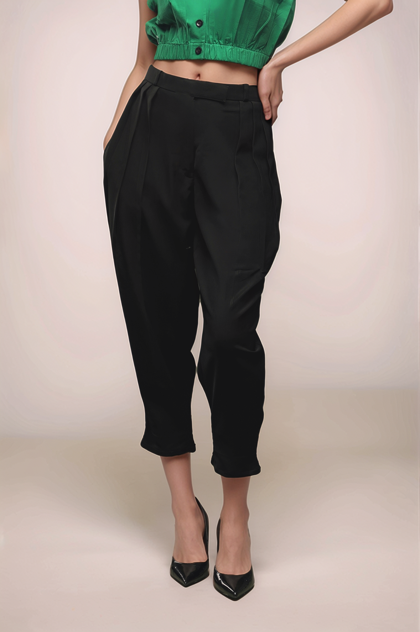 Black Cropped Baggy Pant