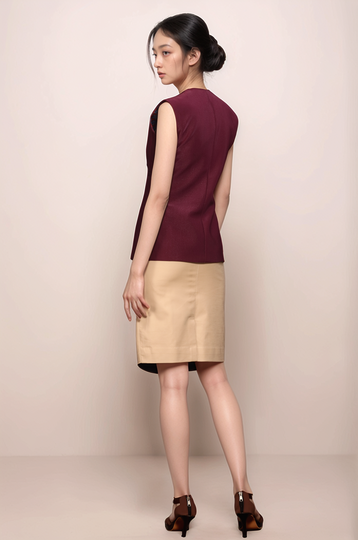 Wine U-Neck Waistcoat