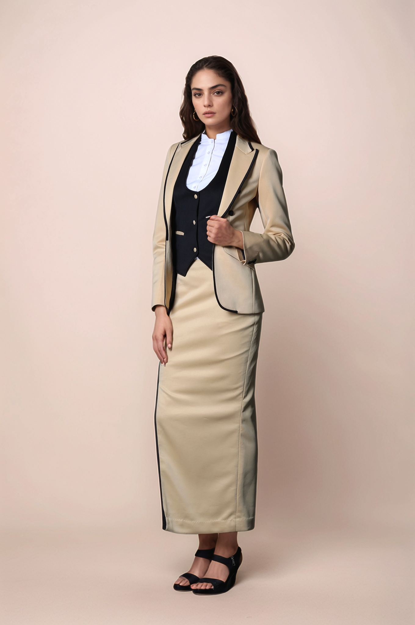 Beige Piping Blazer
