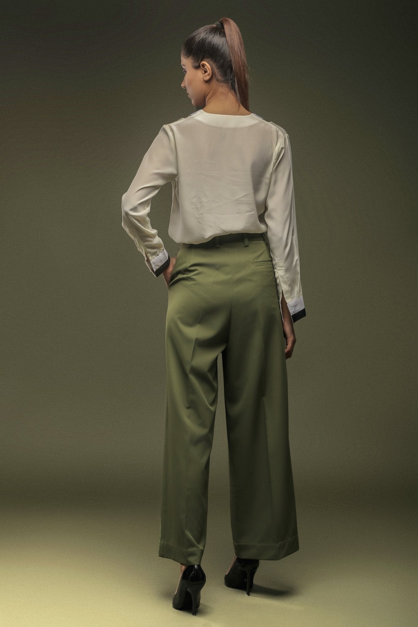 Off White V-Neck Shirt & Green loose Pants Combo