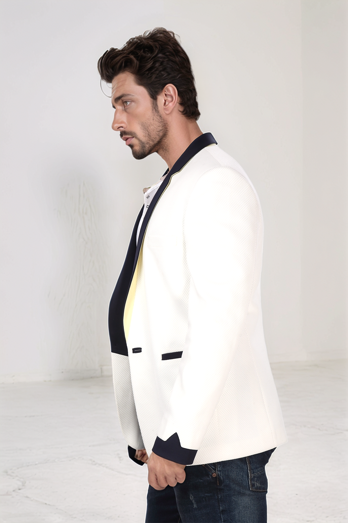 White Single Breasted Blazer