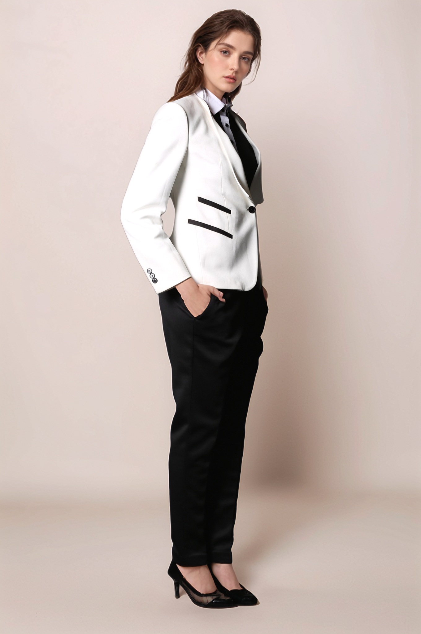 White Classy Blazer & Black Slim Fit Trouser Suit